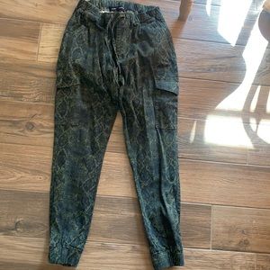 Drawstring waist joggers with cargo pockets